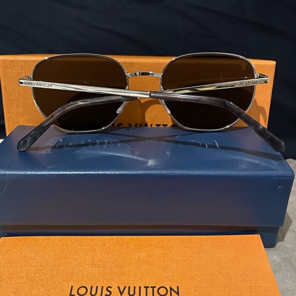 lv catch round sunglasses